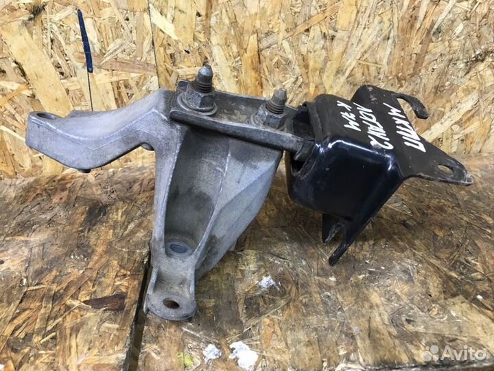 Подушка МКПП левая Renault Logan 2 седан 1.6 2015