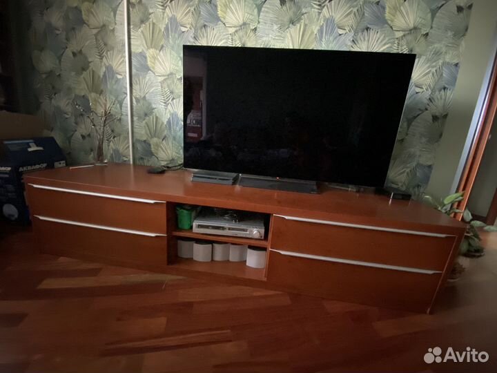 Тумба под телевизор