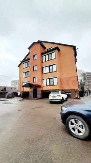 3-к. квартира, 114 м², 4/4 эт.