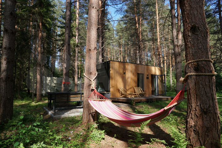 Дом 18 м² на участке 100 сот.