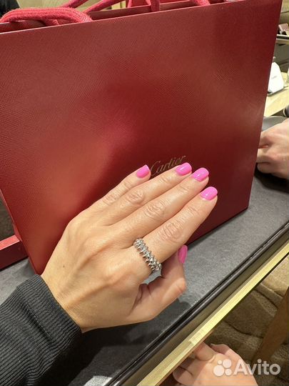 Кольцо clash de cartier