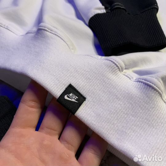 Спортивный костюм Nike оригинал новый