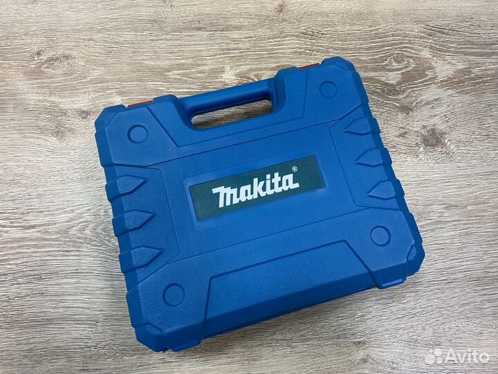 Шуруповерт Makita