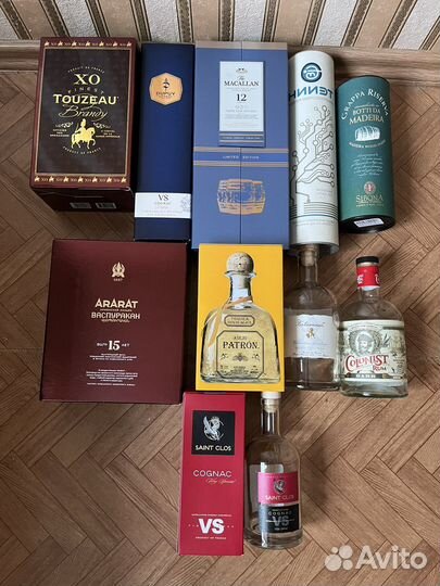 Коробки, бутылки из под алкоголя