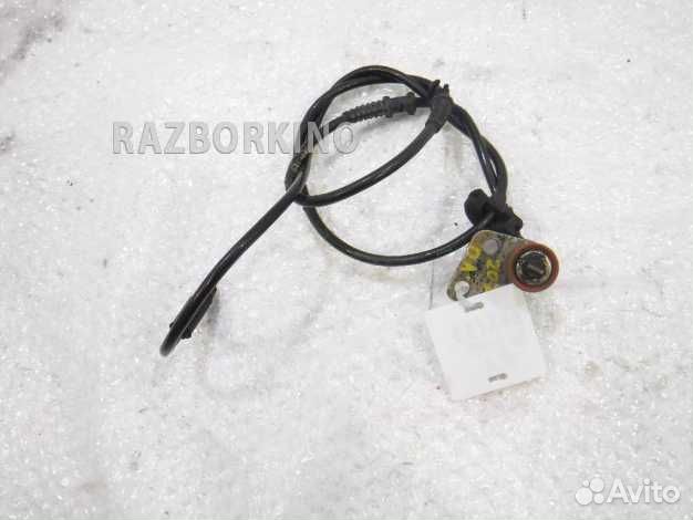 Датчик ABS передний