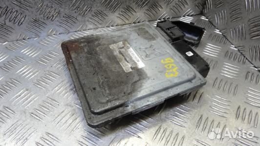 Блок управления двс volkswagen passat B6 (96Y03PC0