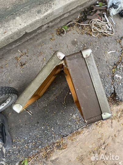 Чемодан старинный