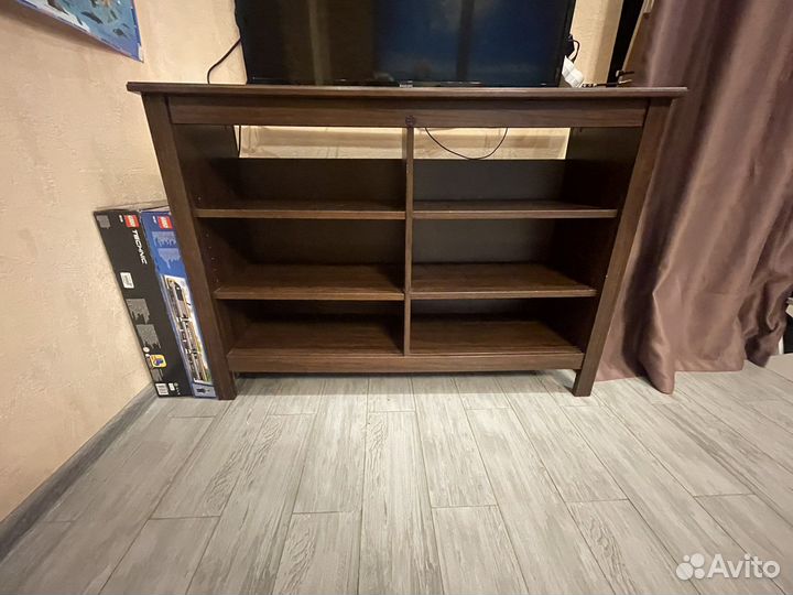 Полка под тв