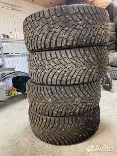 Pirelli Ice Zero 2 235/45 R18