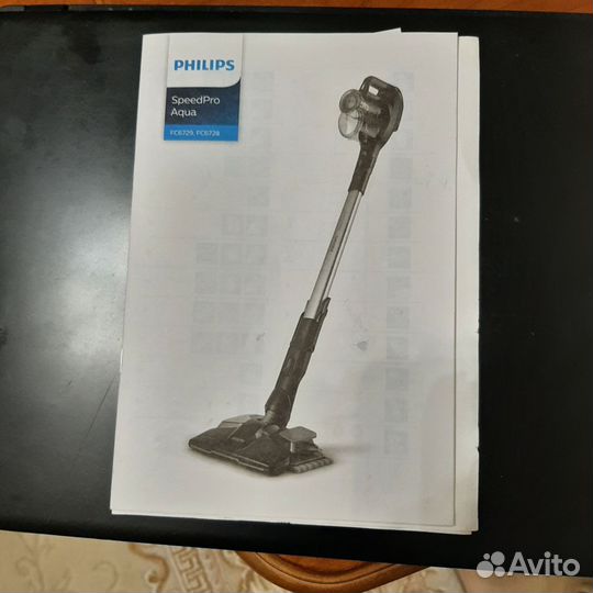Беспроводной моющий пылесос Filips. Мощность 21.6