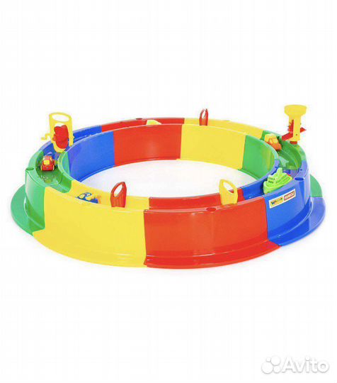 Песочница с игрушками полесье