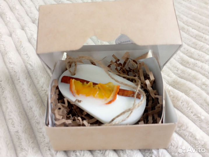 Свечи и саше ручной работы из натурального воска