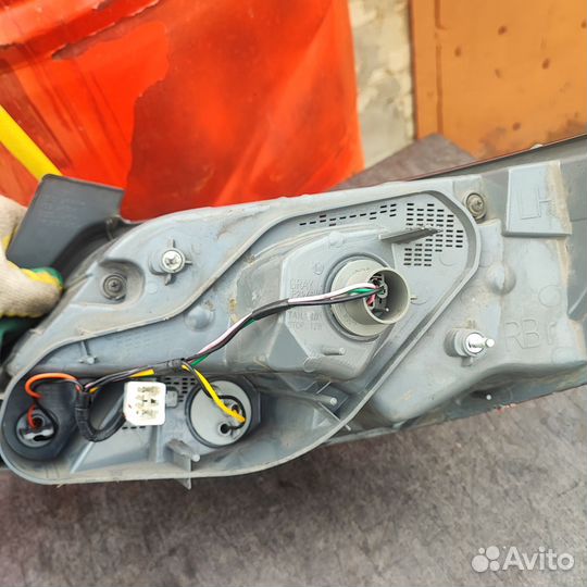 Hyundai Solaris I задний фонарь L