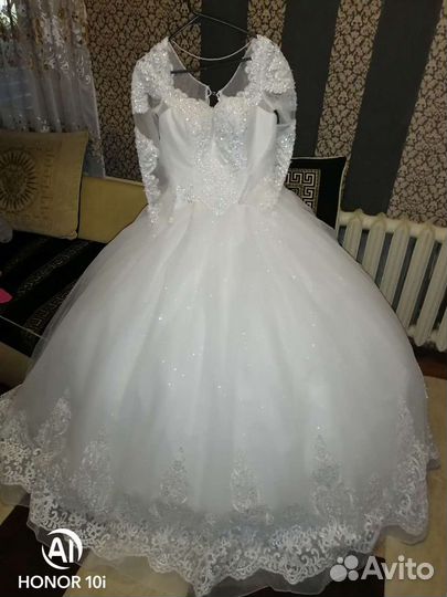 Платье свадебное