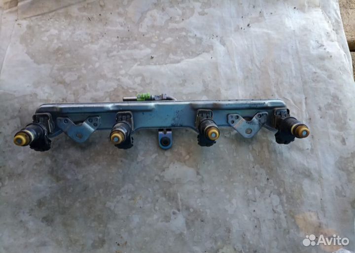 Рампа топливная Форсунка Хонда црв 3 CRV 3 2.0