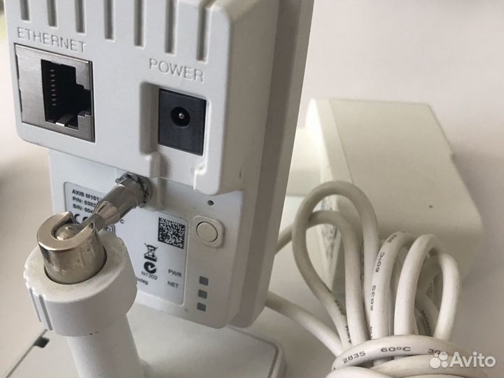 Сетевая IP камера axis M1011