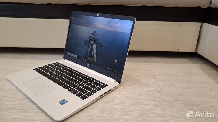 Ноутбук HP 14s 4х ядерный IPS