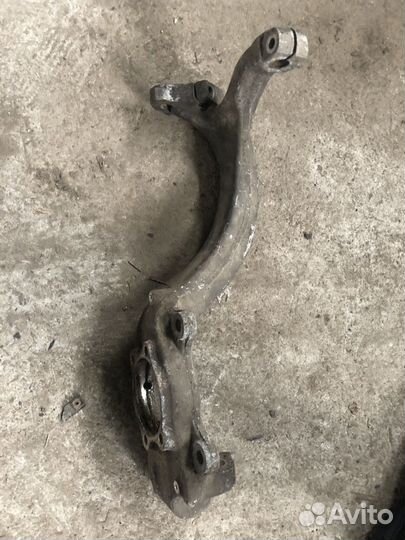 Кулак поворотный ауди а8 д3 2002-2010
