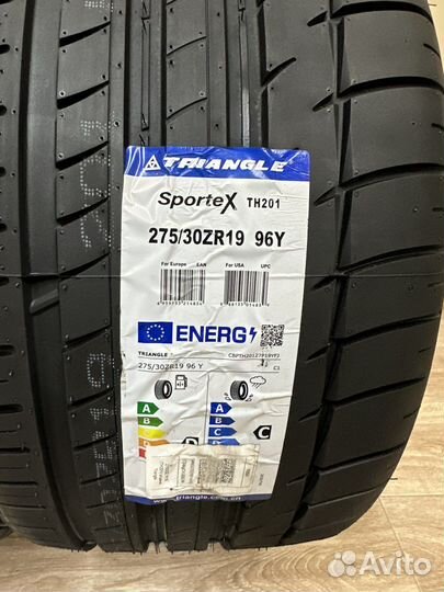 Triangle Sports TH201 245/35 R19 и 275/30 R19 96Y