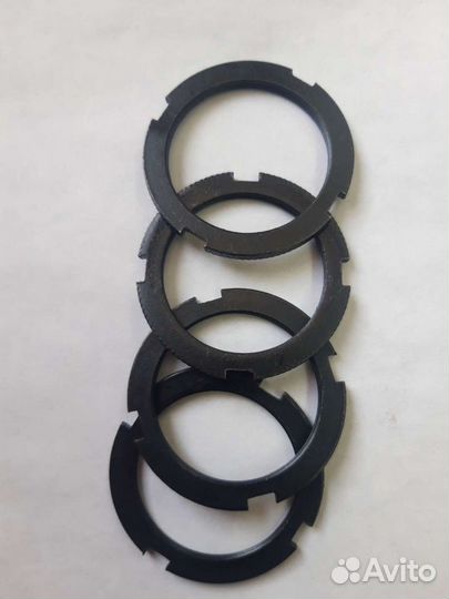 Контрагайка каретки с резьбой