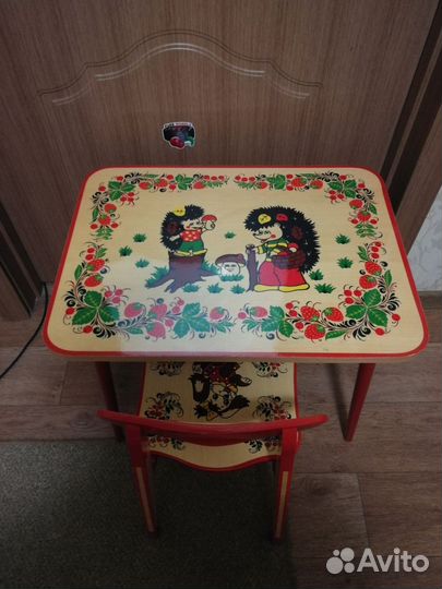 Детский столик и стульчик хохлома