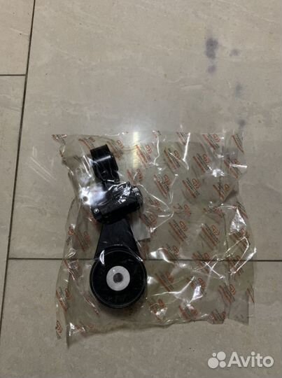 Подушка двигателя Toyota Camry V55 2.5