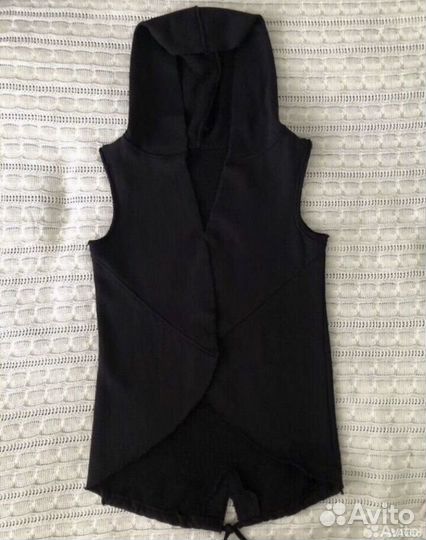 Жилет гранж с капюшоном необработанные края 42