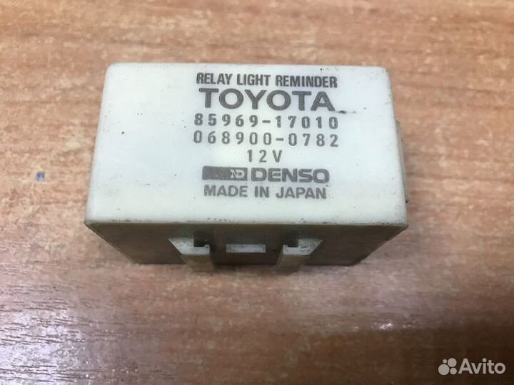 Блок управления светом Toyota 4Runner N130 с1989-1