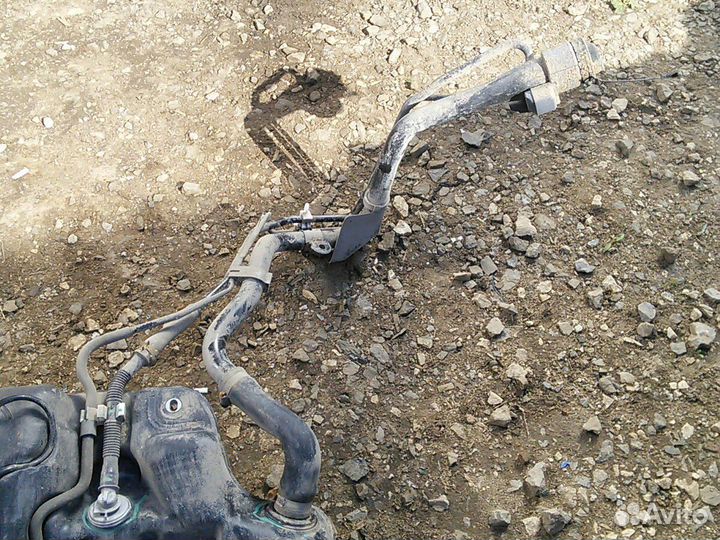 Бензобак Тойота аурис Е18