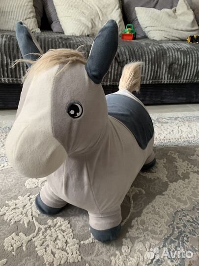 Лошадка качалка новая со звуком