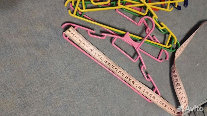 Вешалка для одежды детская