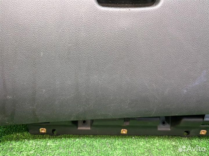 Бардачок (ящик перчаточный) Chevrolet Orlando 201