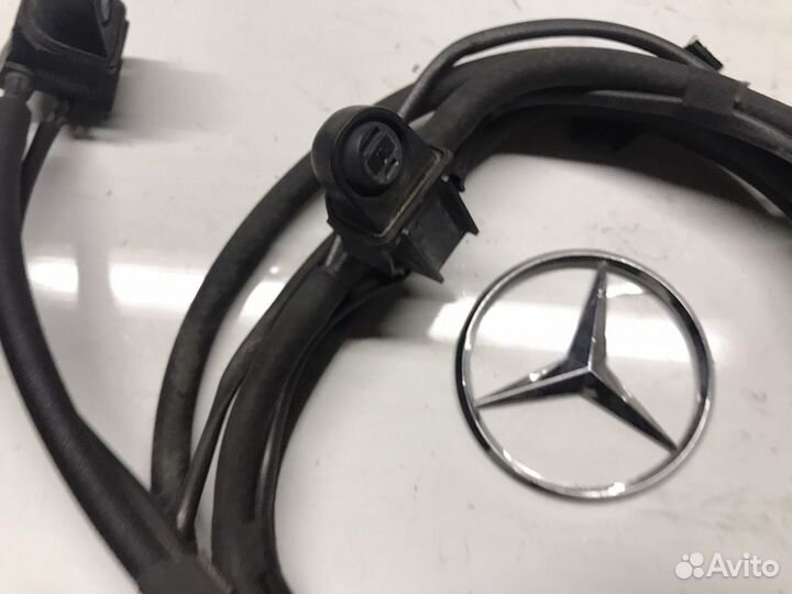 Форсунки омывателя лоб. стекла Мерседес w212,204