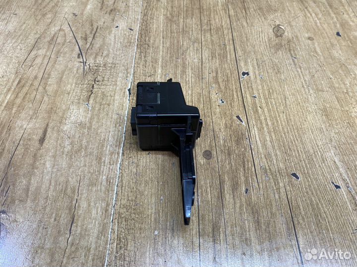 Часы салона электронные Hyundai Getz