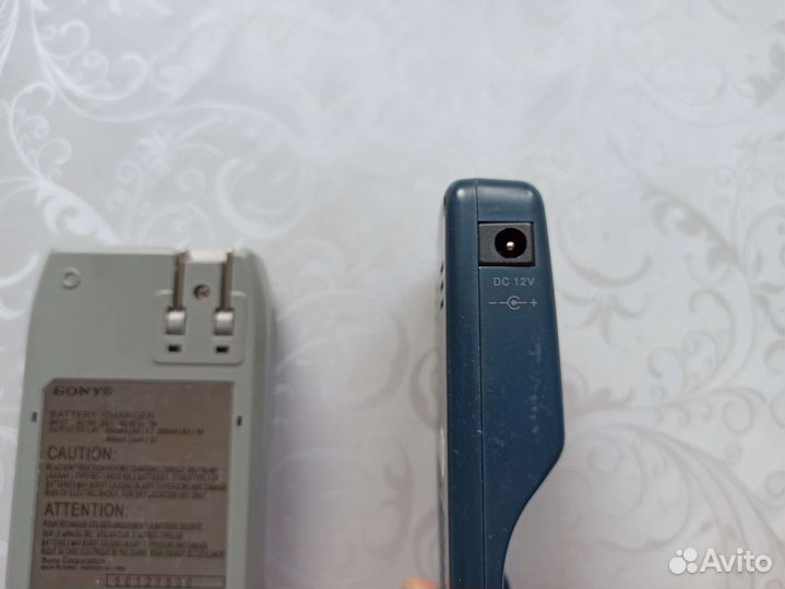 Зарядное устройство Sony Uniross для батареек