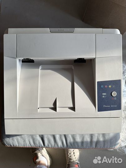 Цветной принтер Xerox