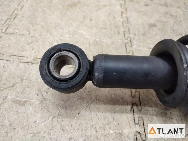 Стойка задняя правая toyota sienta