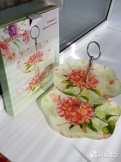 Этажерка для фруктов и конфет