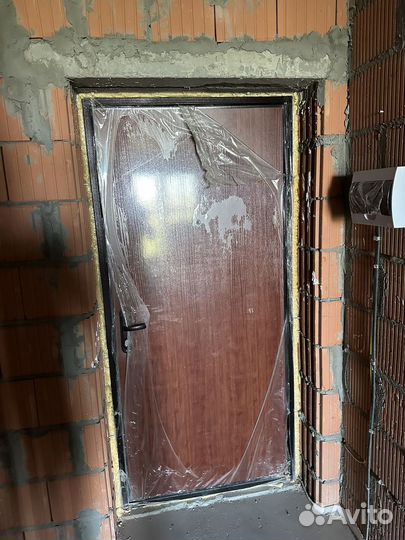 Дверь входная металлическая