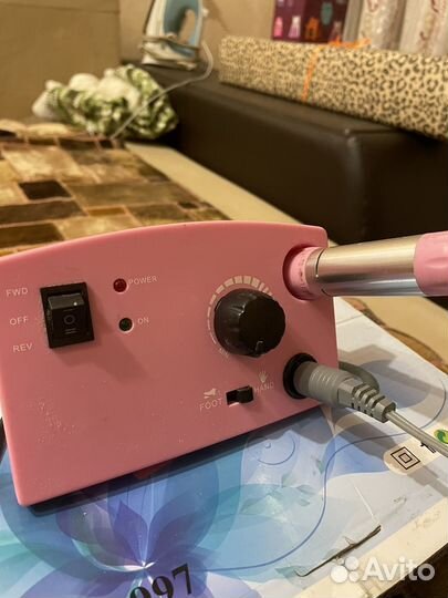 Аппарат для маникюра и педикюра