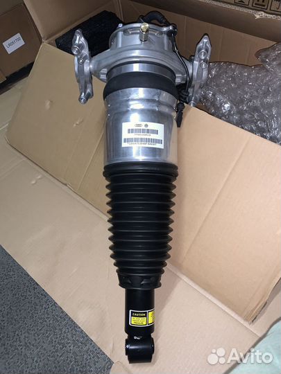 Пневмостойка задняя левая VW Touareg NF Cayenne 2