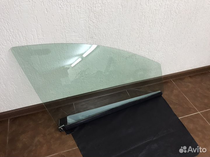 Стекло боковое Лада Веста