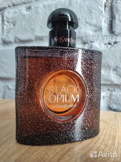 Туалетная вода Ives Saint Laurent Black Opium