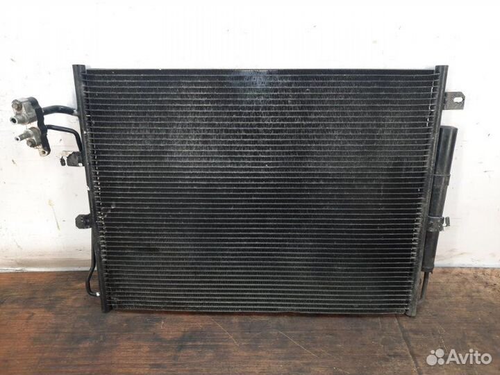 Радиатор кондиционера Land Rover Discovery