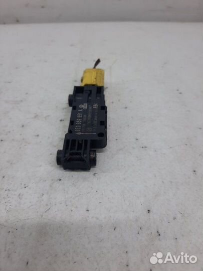 Датчик удара Audi A4 универсал 1.9 2006