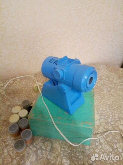 Фильмоскоп Ф7 и диафильмы