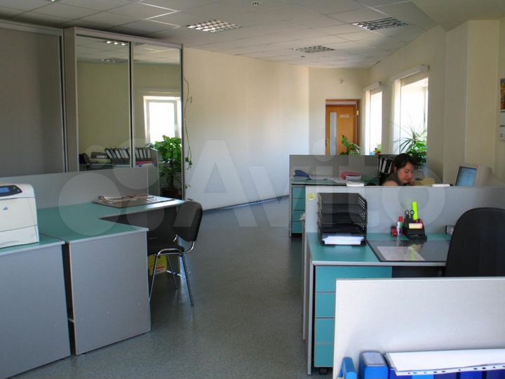 Здание, 966.8 м²