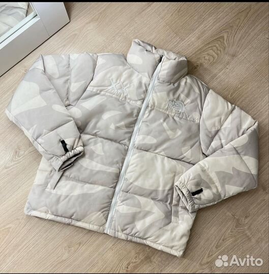 Куртка the north face 700 kaws