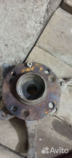 Кулак поворотный Passat b3