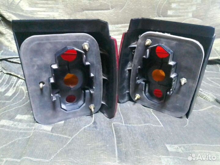 Фонари задние VW Passat B4 универсал